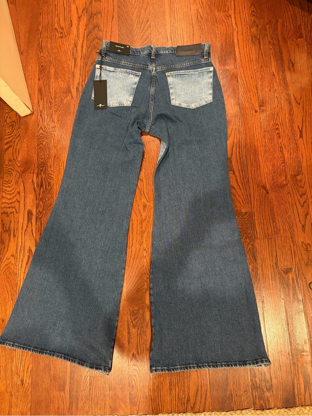 7 For All Mankind Light Blue Wide-Leg Flare Jeans. NWT - Picture 4 of 8